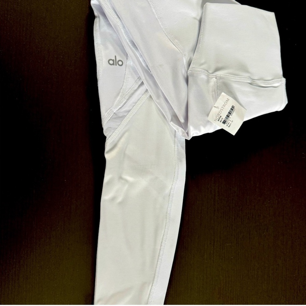 ALO Yoga White Leggings_NWT_Small